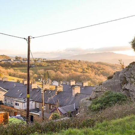 Cosy Terrace Cottage Built Into The Mountain Side. Blaenau Ffestiniog Buitenkant foto