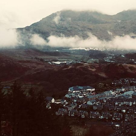 Cosy Terrace Cottage Built Into The Mountain Side. Blaenau Ffestiniog Buitenkant foto