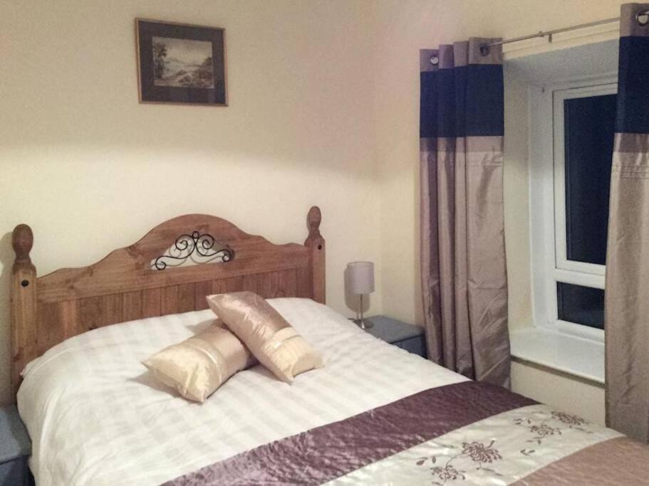 Cosy Terrace Cottage Built Into The Mountain Side. Blaenau Ffestiniog Buitenkant foto